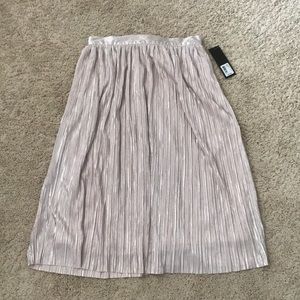 Beautiful skirt for any occasion.